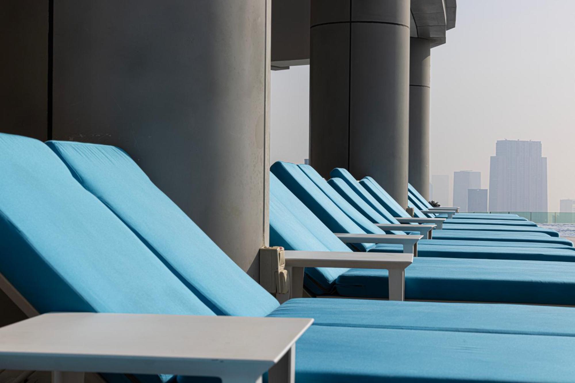 Paramount Midtown, Infinity Pool, Burj Skyline Views Apartment Dubai Exterior photo